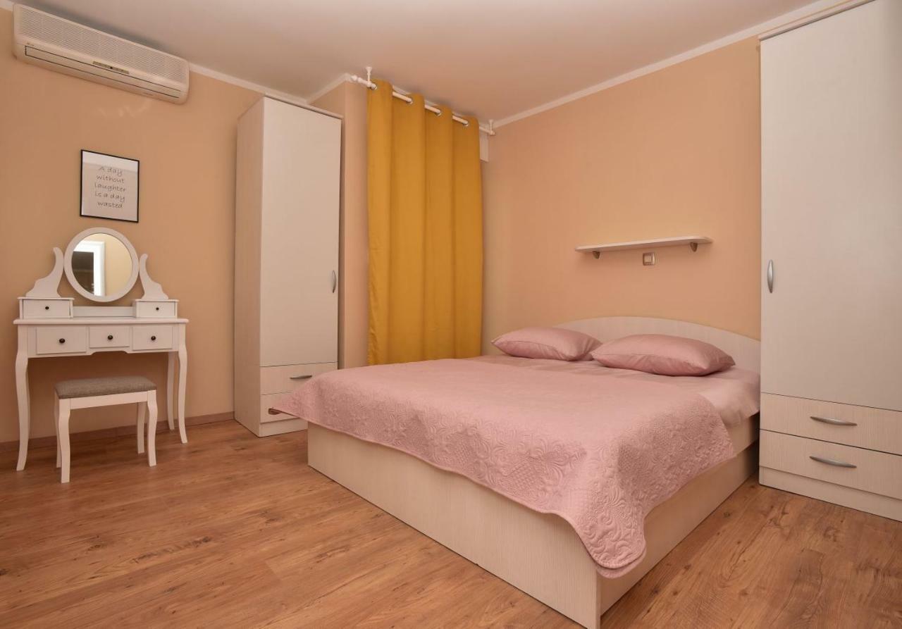 Apartman Mate Luka Makarska Exterior foto